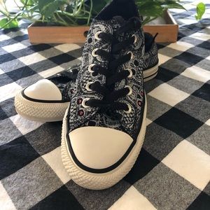 Converse in Sugar Skull Print